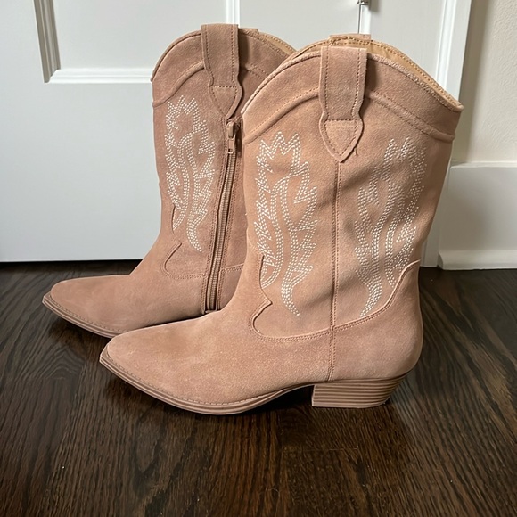 Crown Vintage Shoes - Crown Vintage Stava cowboy boot (Size 8 women)light brown/tan